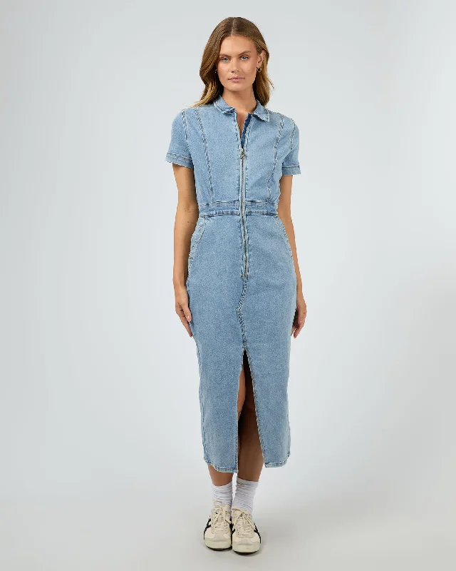 Boston Midi Dress Light Blue Stylish Off-Shoulder Ruffle Dress