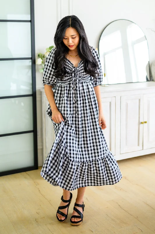 Greenville Gingham Midi Dress Comfortable Knitwear Midi Dress