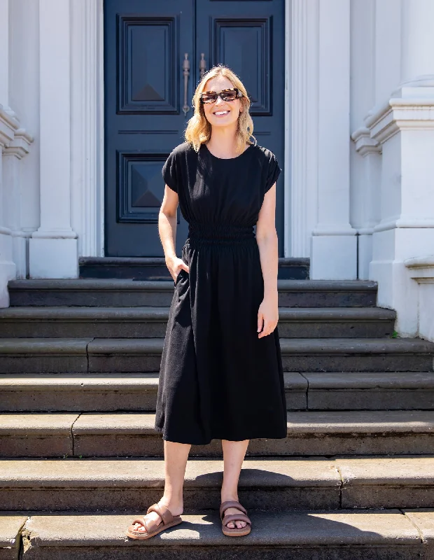Nelle Midi Dress Black Elegant Velvet Midi Dress