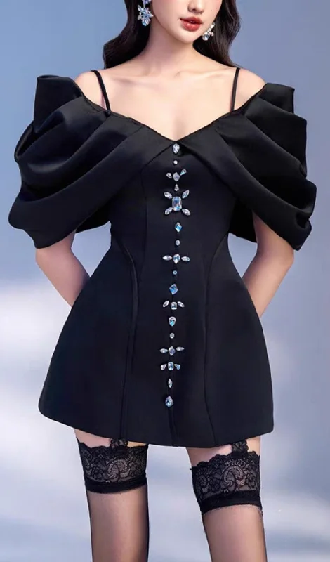 BEADED STRAPPY PLEATED MINI DRESS IN BLACK Fashionable Pleated Mini Dress