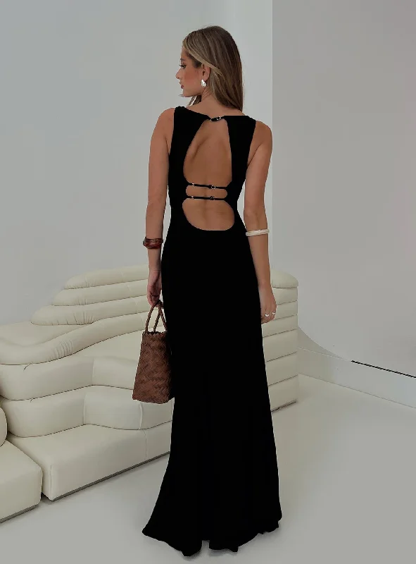 Ace Of Hearts Backless Maxi Dress Black Comfortable Pleated Maxi Dress