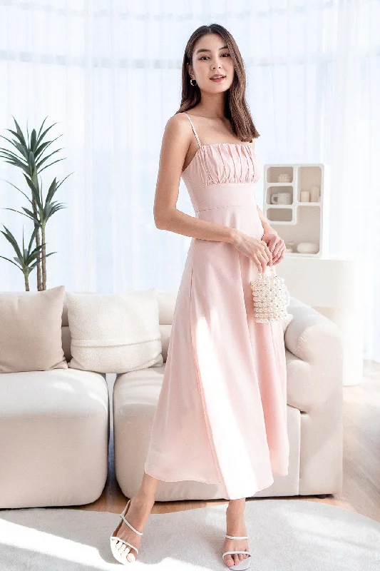 EVELIA RUCHED MAXI DRESS IN PINK Classic V-Neck Maxi Dress