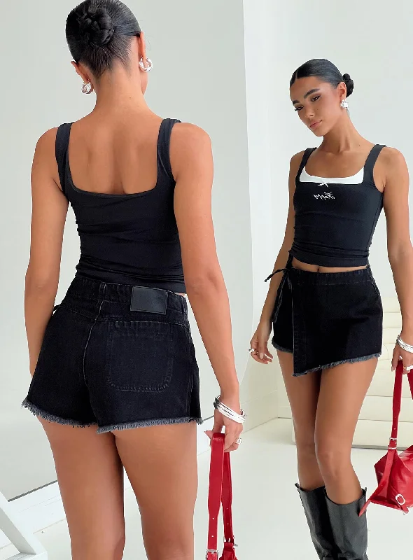 Bowden Skort Washed Black denim skirt fashionable